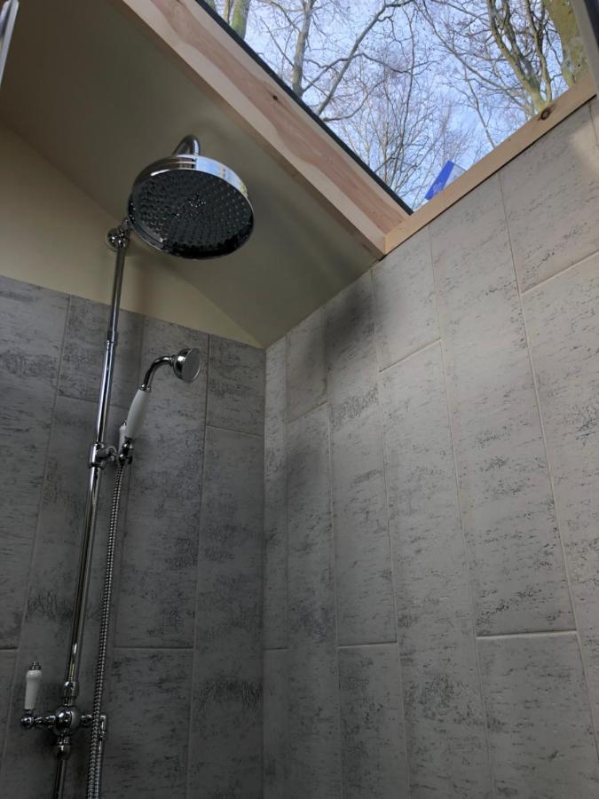 Woodpecker Cabin With Hot Tub King's Lynn Exteriér fotografie